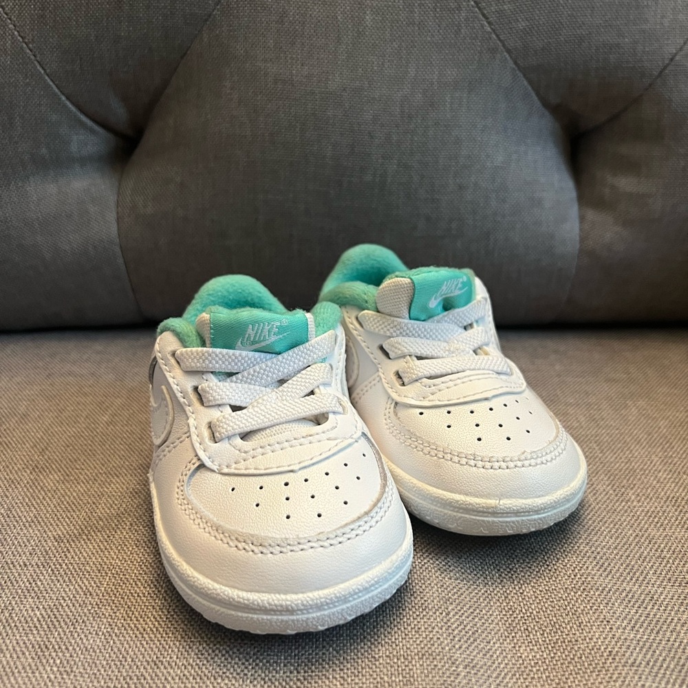 Nike Kids White and Aqua Sneakers